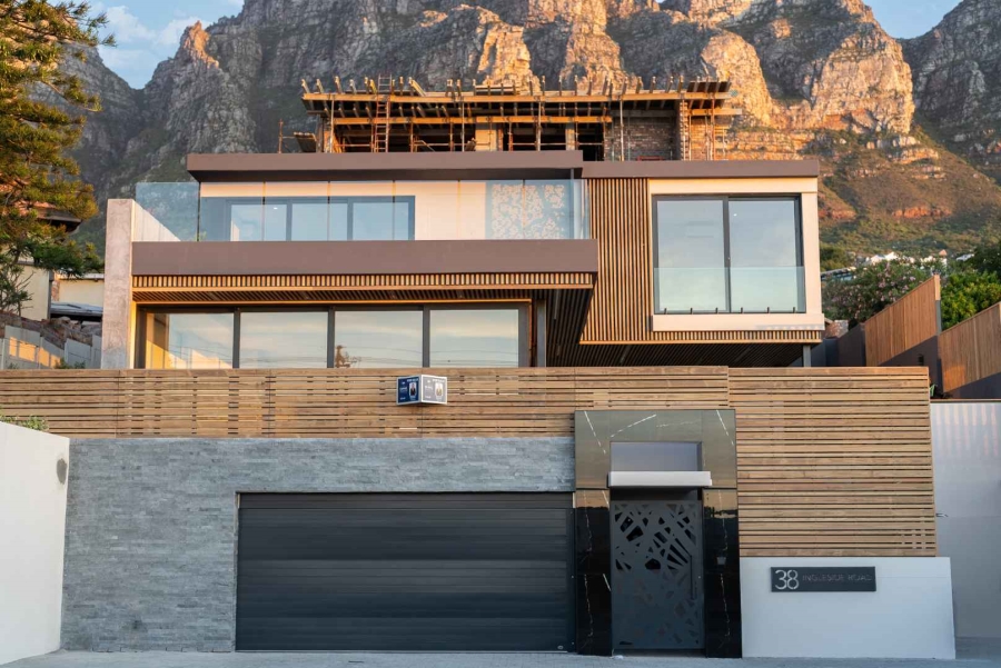 4 Bedroom Property for Sale in Camps Bay Western Cape